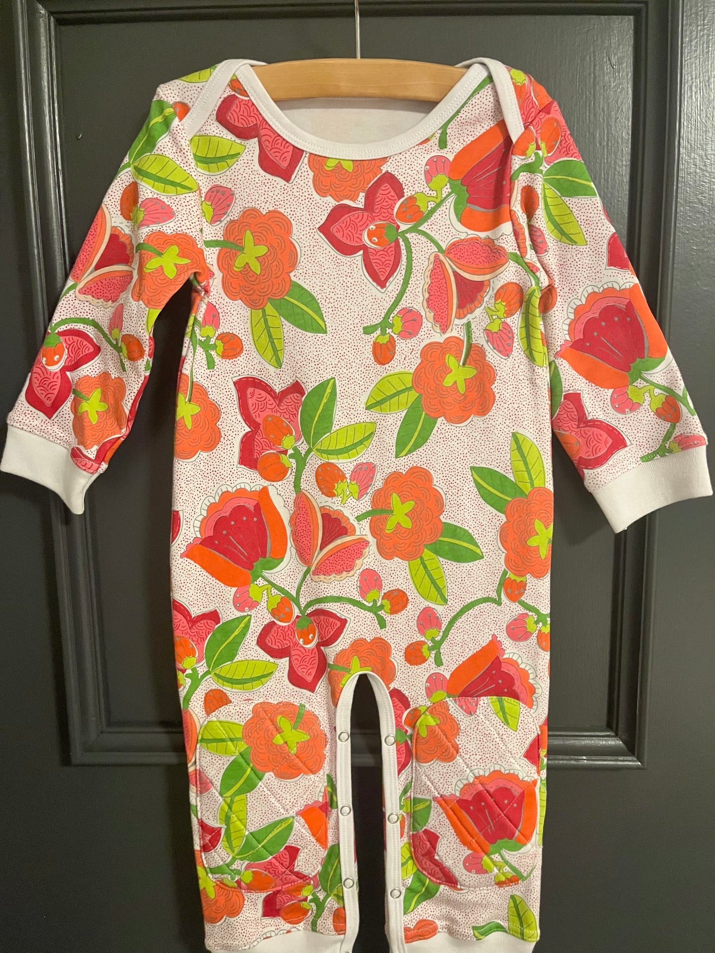 ComfyCrawlers CozyPads Onesie – Vibrant Floral Garden