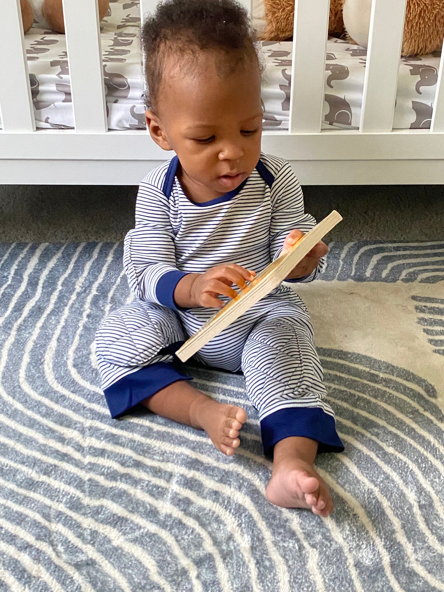 ComfyCrawlers Padded Onesie – Striped Navy Blue